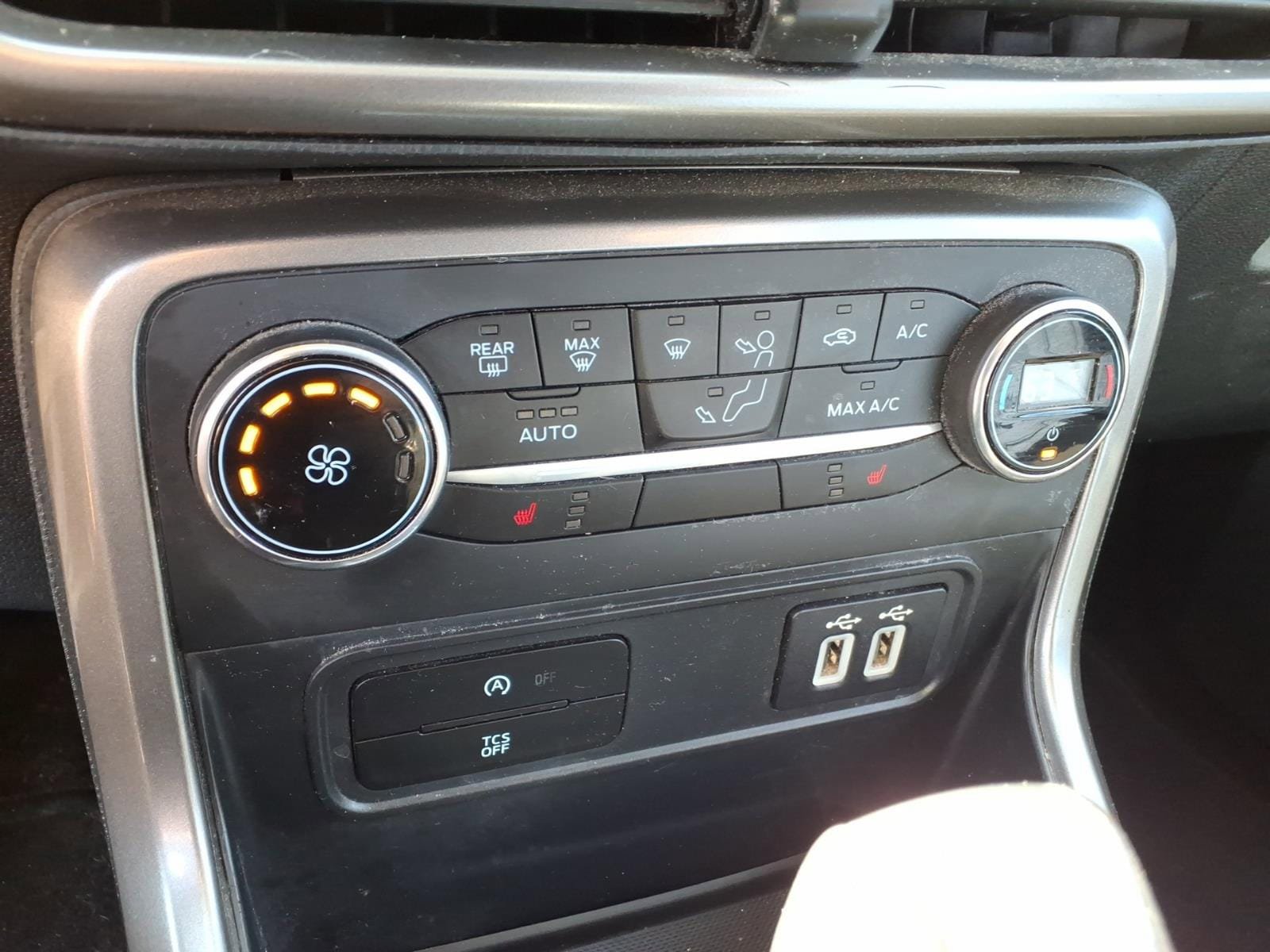 Used 2019 Ford EcoSport SE FWD image 18