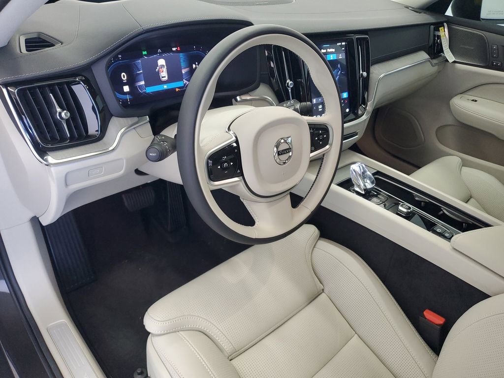 New 2025 Volvo V60 B5 Cross Country Ultra w/ Protection Package Premier image 20