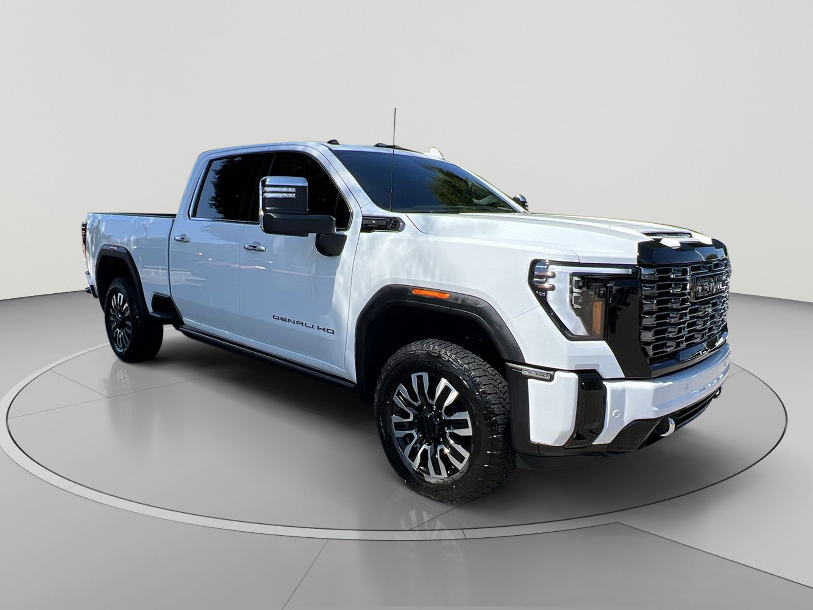 Used 2026 GMC Sierra 2500 Denali Ultimate AWD/4WD image 7