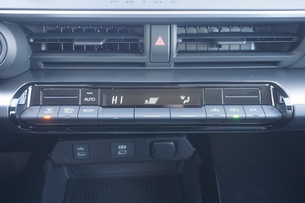 New 2026 Toyota Prius LE image 12