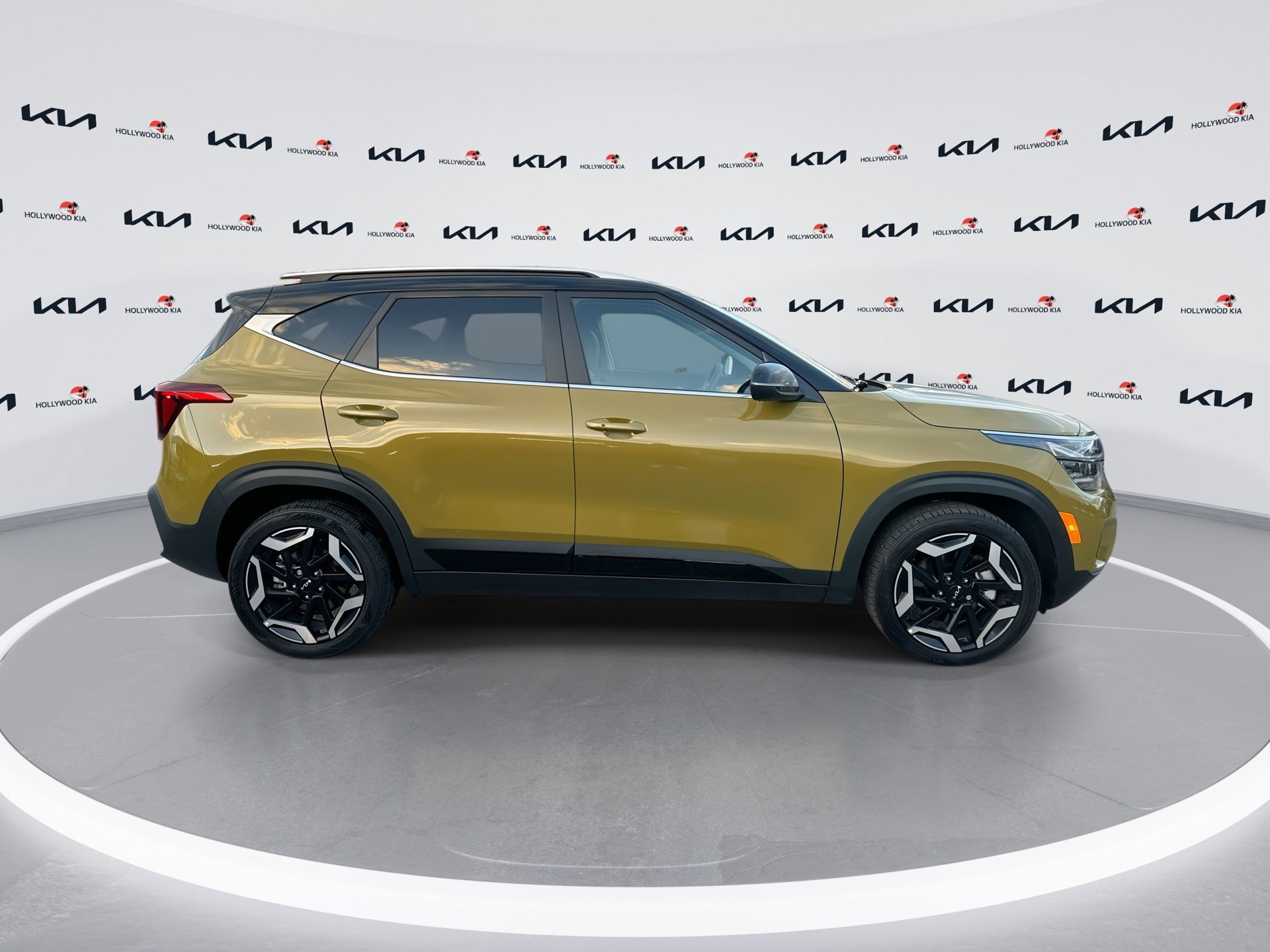 Used 2024 Kia Seltos SX image 9