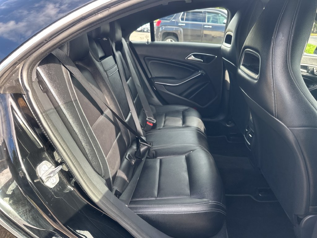 Used 2019 Mercedes-Benz CLA 250 4MATIC image 24