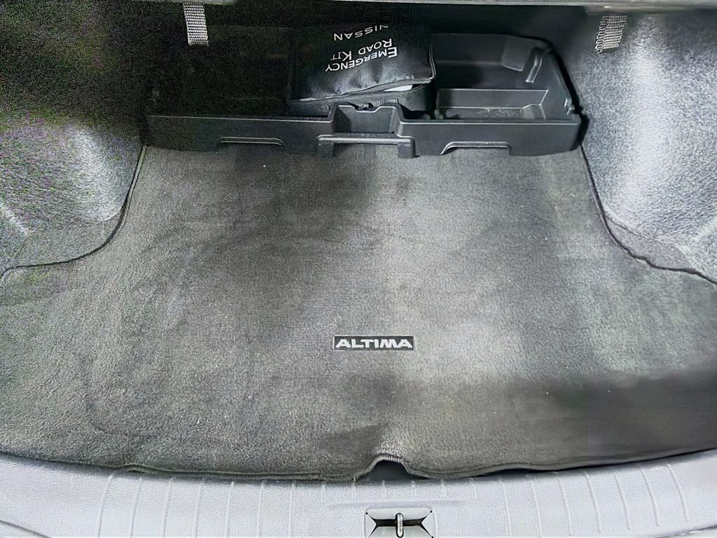 Used 2023 Nissan Altima 2.5 SR w/ SR Premium Package FWD image 17