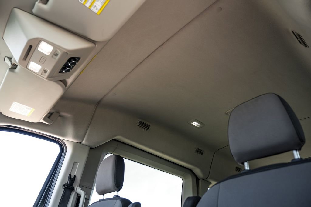Used 2023 Ford Transit 350 XLT image 30