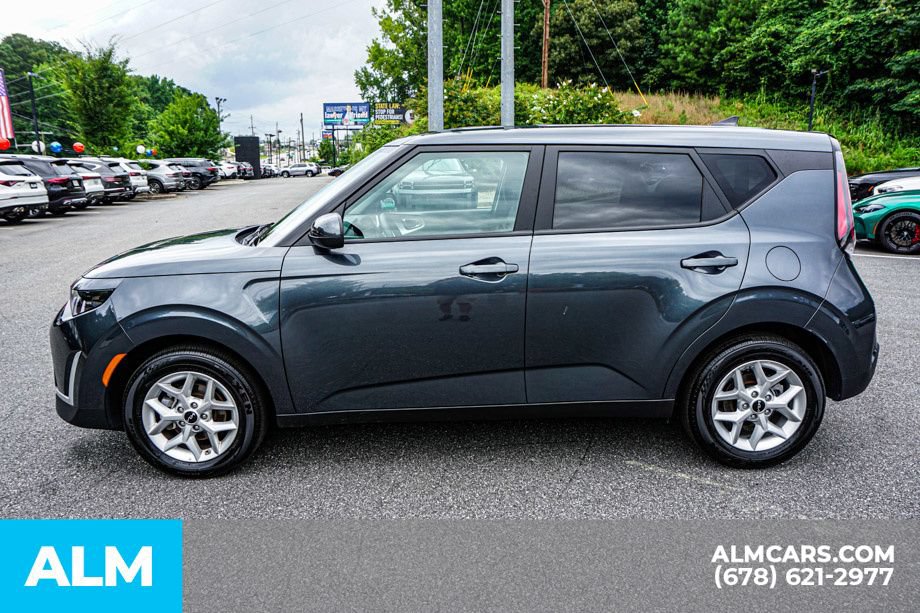 Used 2025 Kia Soul LX w/ LX Technology Package FWD image 6