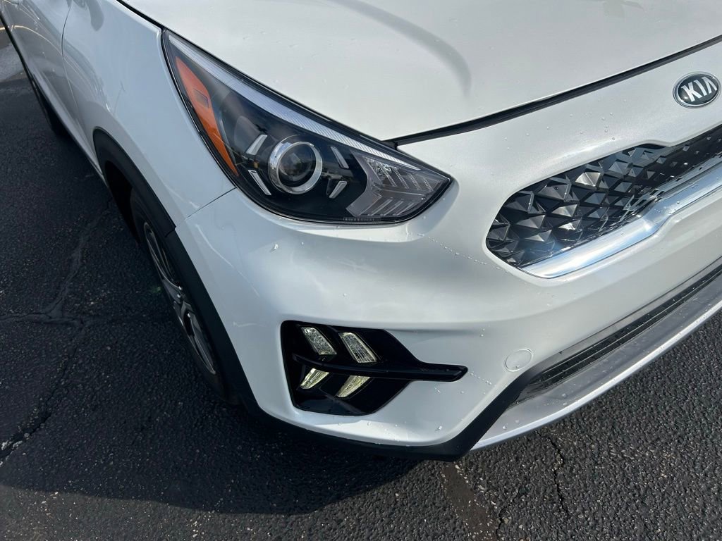 Used 2020 Kia Niro LXS image 3