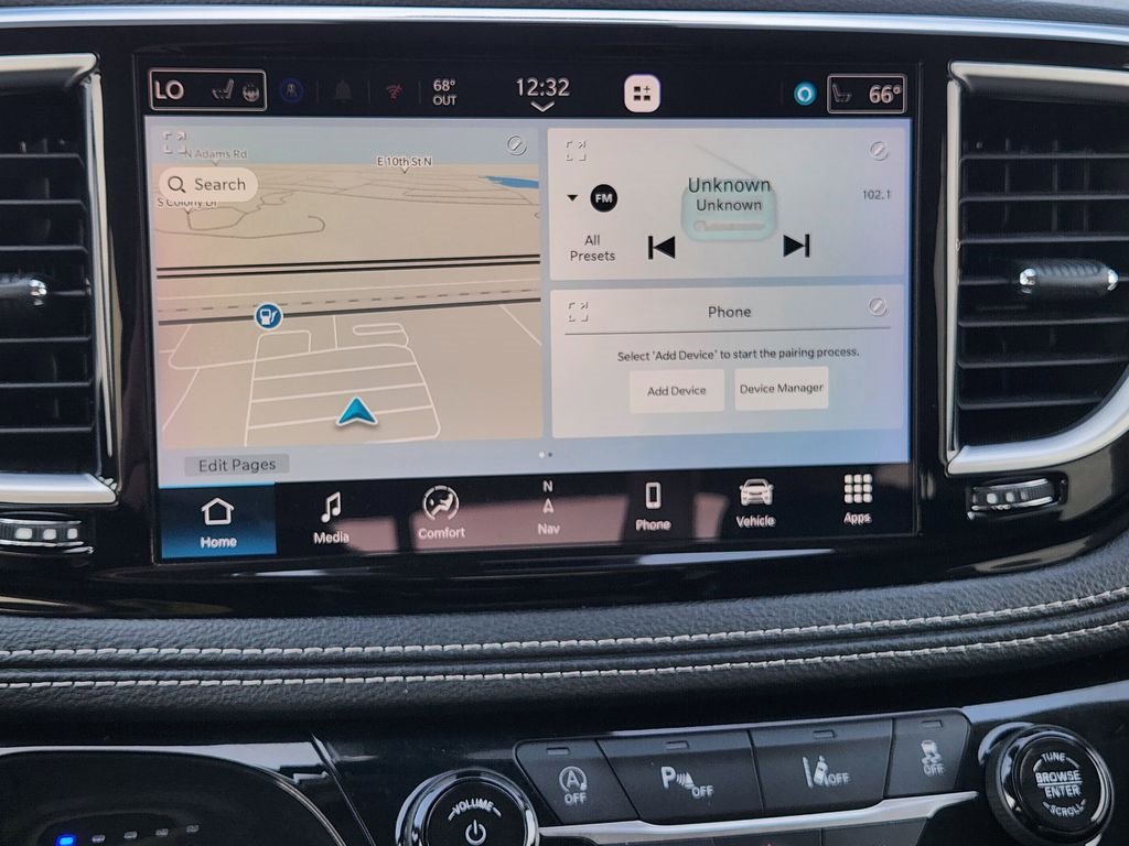 Used 2023 Chrysler Pacifica Limited image 17