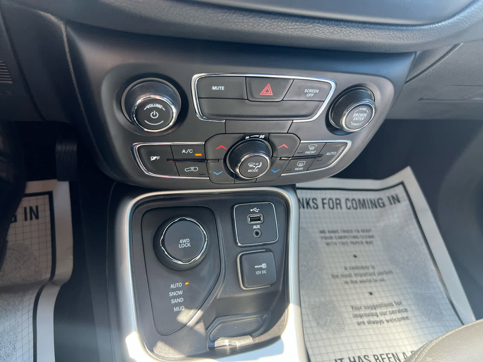 Used 2019 Jeep Compass Latitude AWD/4WD image 19