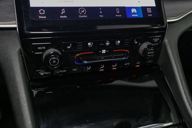Used 2023 Jeep Grand Cherokee 4WD 4xe image 33