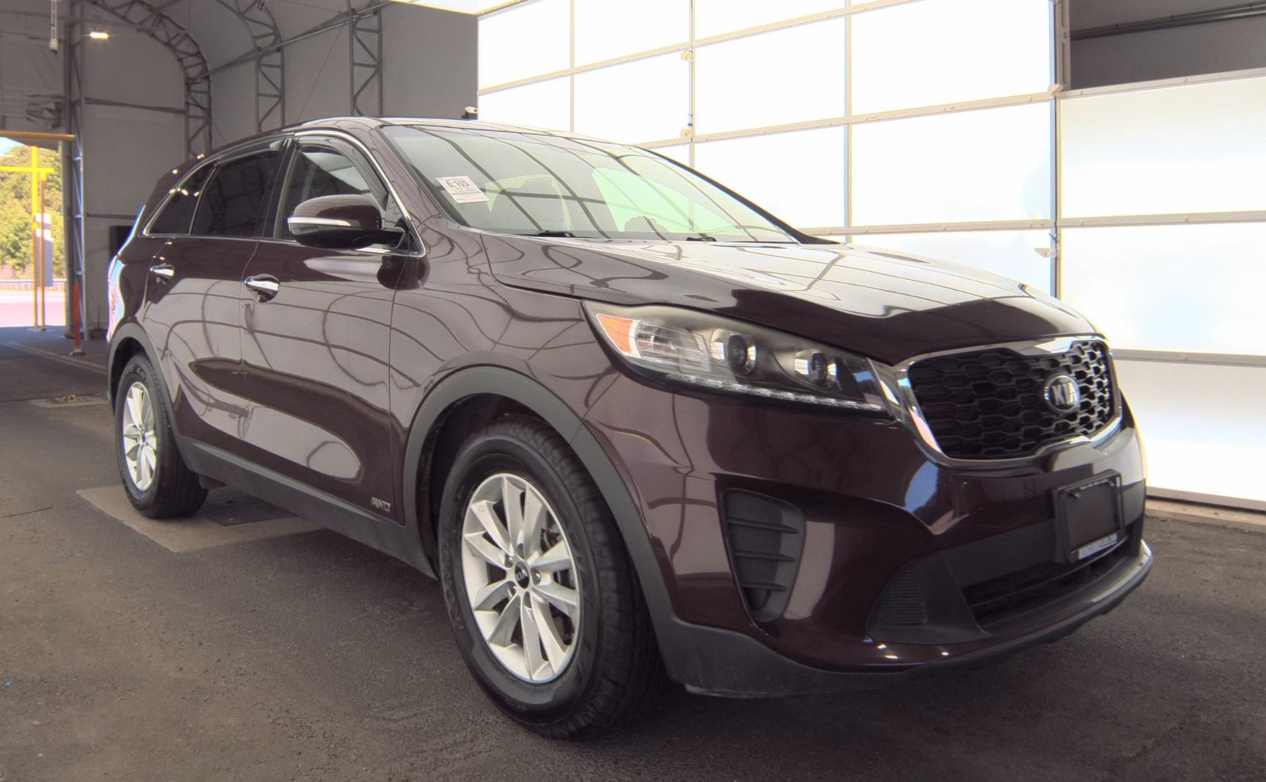 Used 2019 Kia Sorento AWD V6 image 3