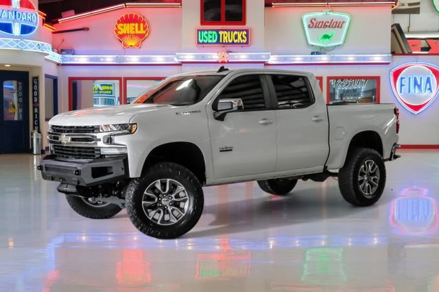 Used 2021 Chevrolet Silverado 1500 LT w/ Texas Edition Plus image 2