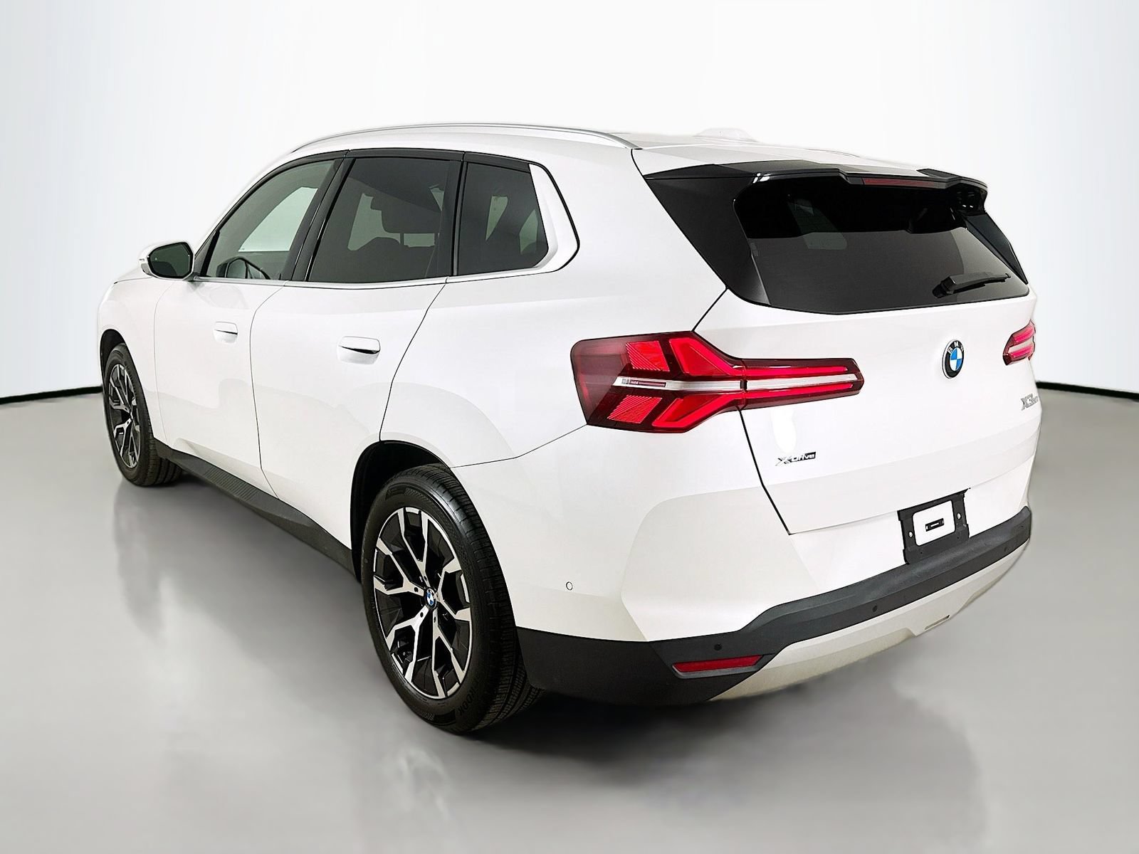 Used 2025 BMW X3 xDrive30i AWD/4WD image 7