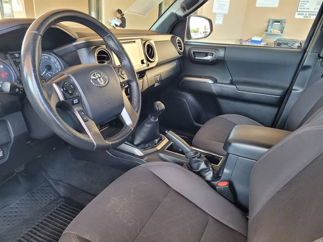Certified 2017 Toyota Tacoma TRD Sport w/ Premium & Technology Package AWD/4WD image 12