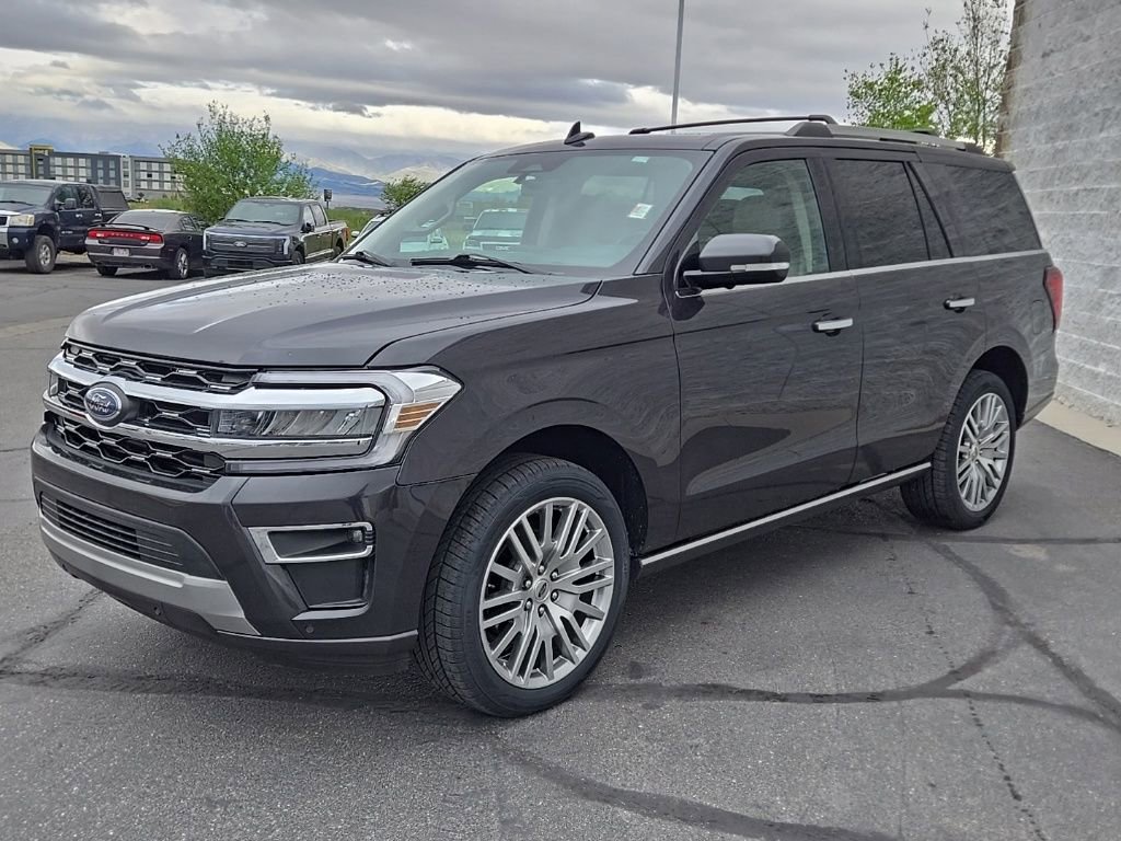 Used 2024 Ford Expedition Limited AWD/4WD image 8