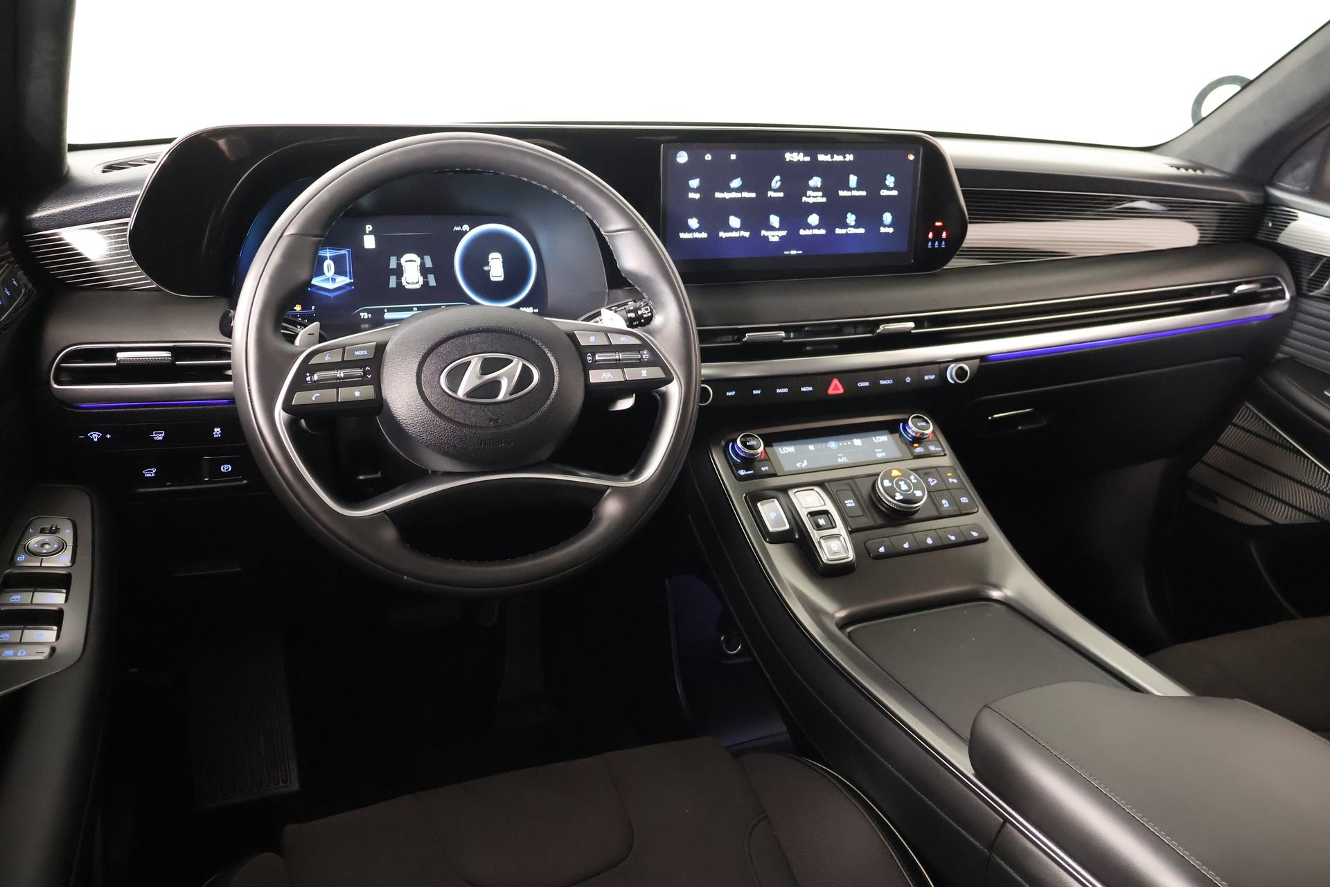 Certified 2025 Hyundai Palisade Calligraphy AWD/4WD image 2