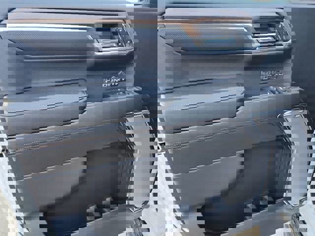 Certified 2024 Chevrolet Silverado 1500 High Country w/ Technology Package image 24