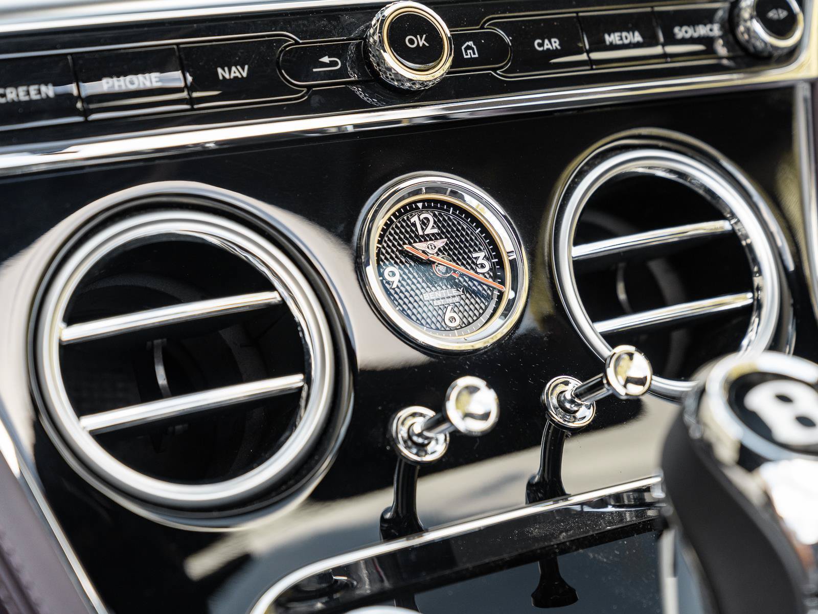 Used 2023 Bentley Continental GT S AWD/4WD image 43