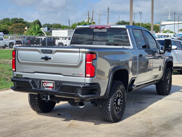 Used 2025 Chevrolet Silverado 2500 ZR2 w/ Technology Package AWD/4WD image 7