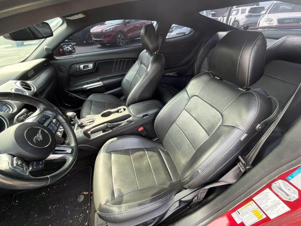 Used 2018 Ford Mustang GT Premium w/ GT Performance Package RWD image 8