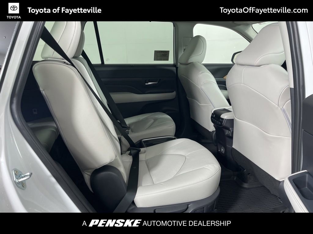 New 2026 Toyota Grand Highlander Platinum image 11