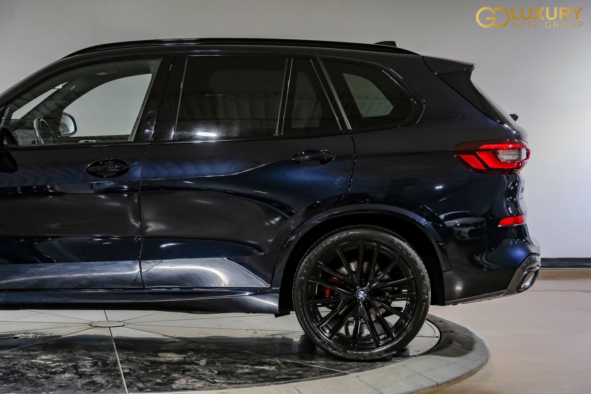 Used 2023 BMW X5 sDrive40i w/ M Sport Package image 15