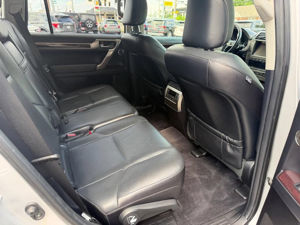 Used 2014 Lexus GX 460 Luxury AWD/4WD image 27