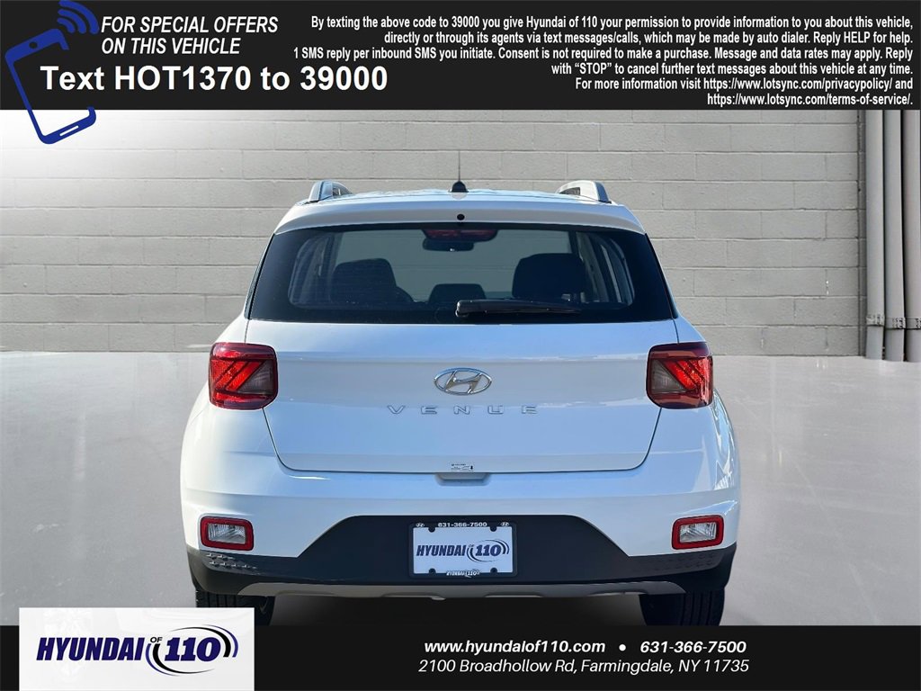 Used 2025 Hyundai Venue SEL image 6