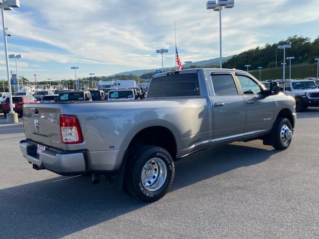 Used 2024 RAM 3500 Big Horn w/ Sport Appearance Package AWD/4WD image 5