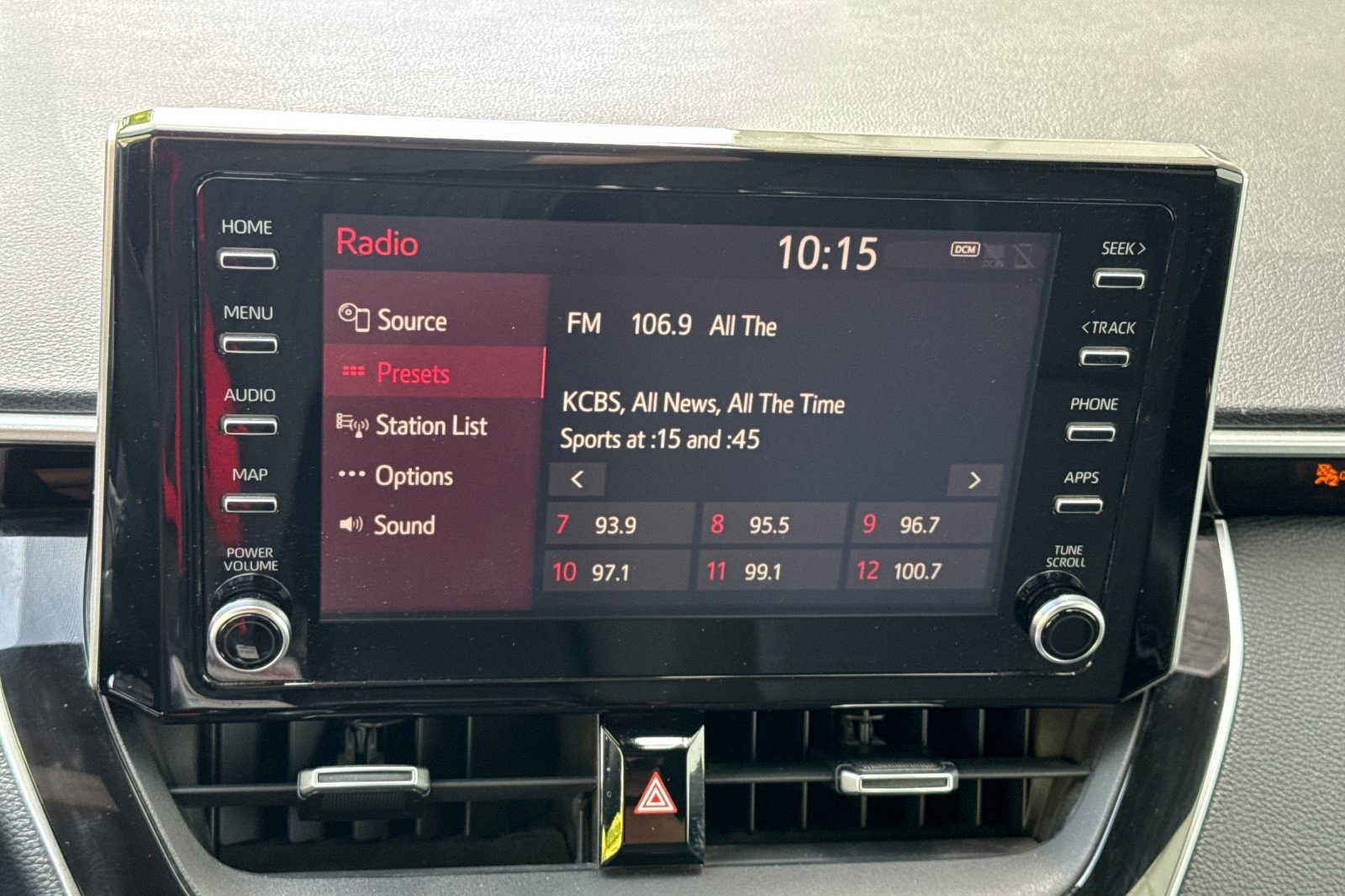 Used 2020 Toyota Corolla SE image 21