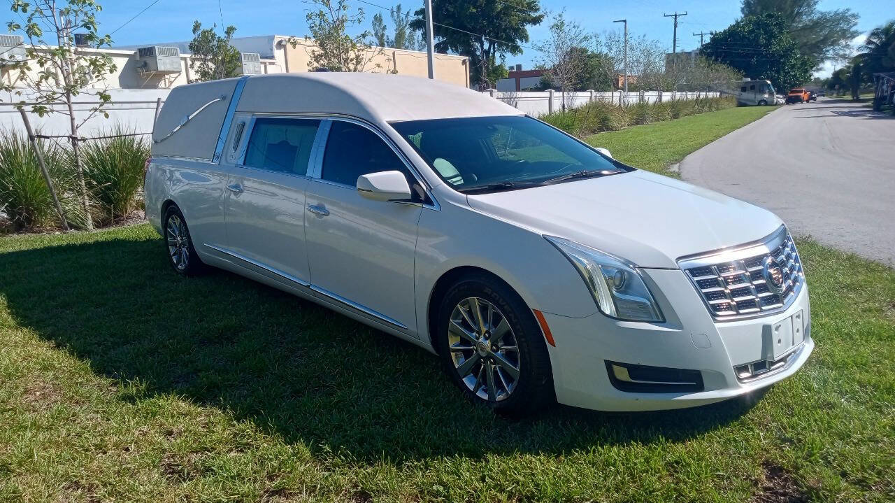 Used 2015 Cadillac XTS Hearse image 4