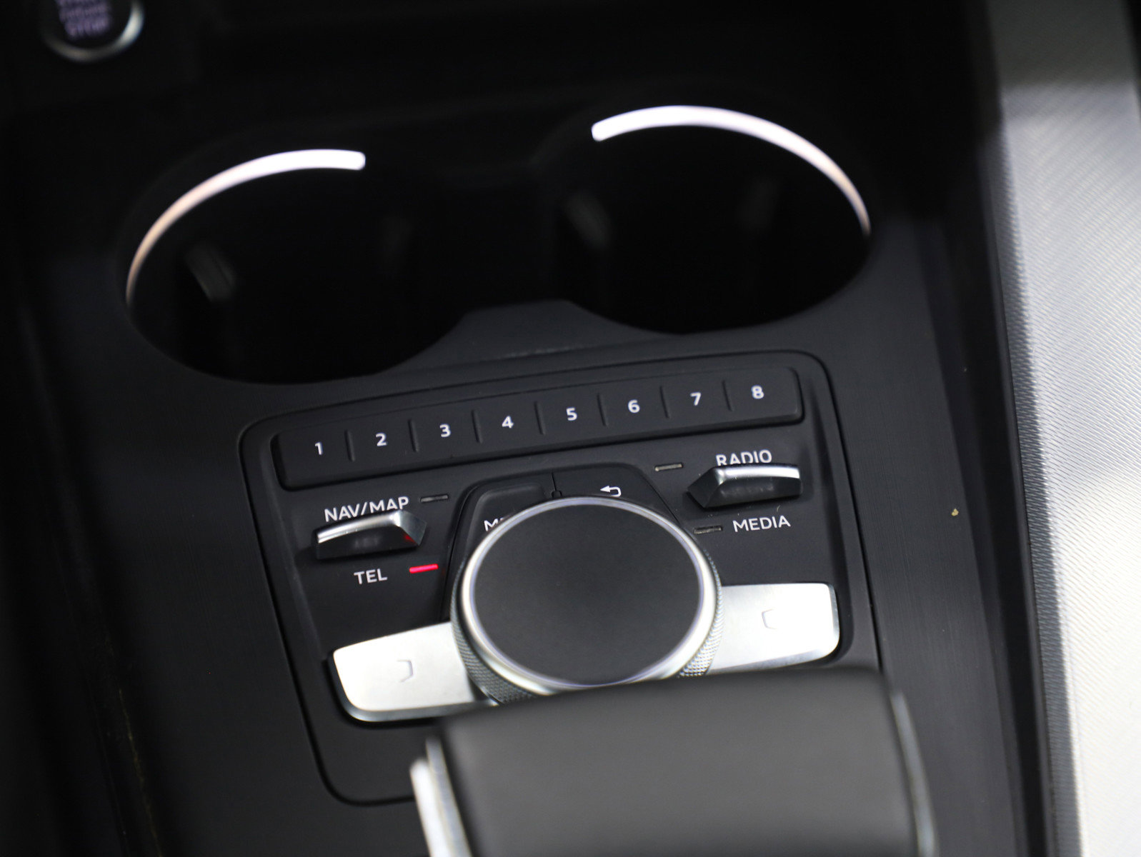 Used 2017 Audi A4 2.0T Premium w/ Audi MMI Navigation Plus image 18