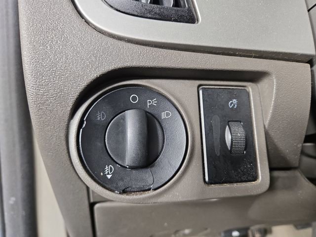 Used 2008 Ford Focus SE image 23