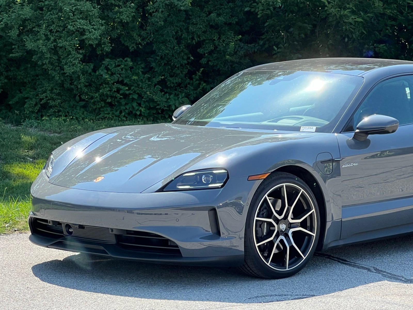 New 2025 Porsche Taycan image 11