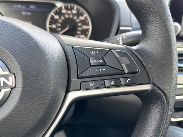 Used 2024 Nissan Altima 2.5 SV FWD image 31