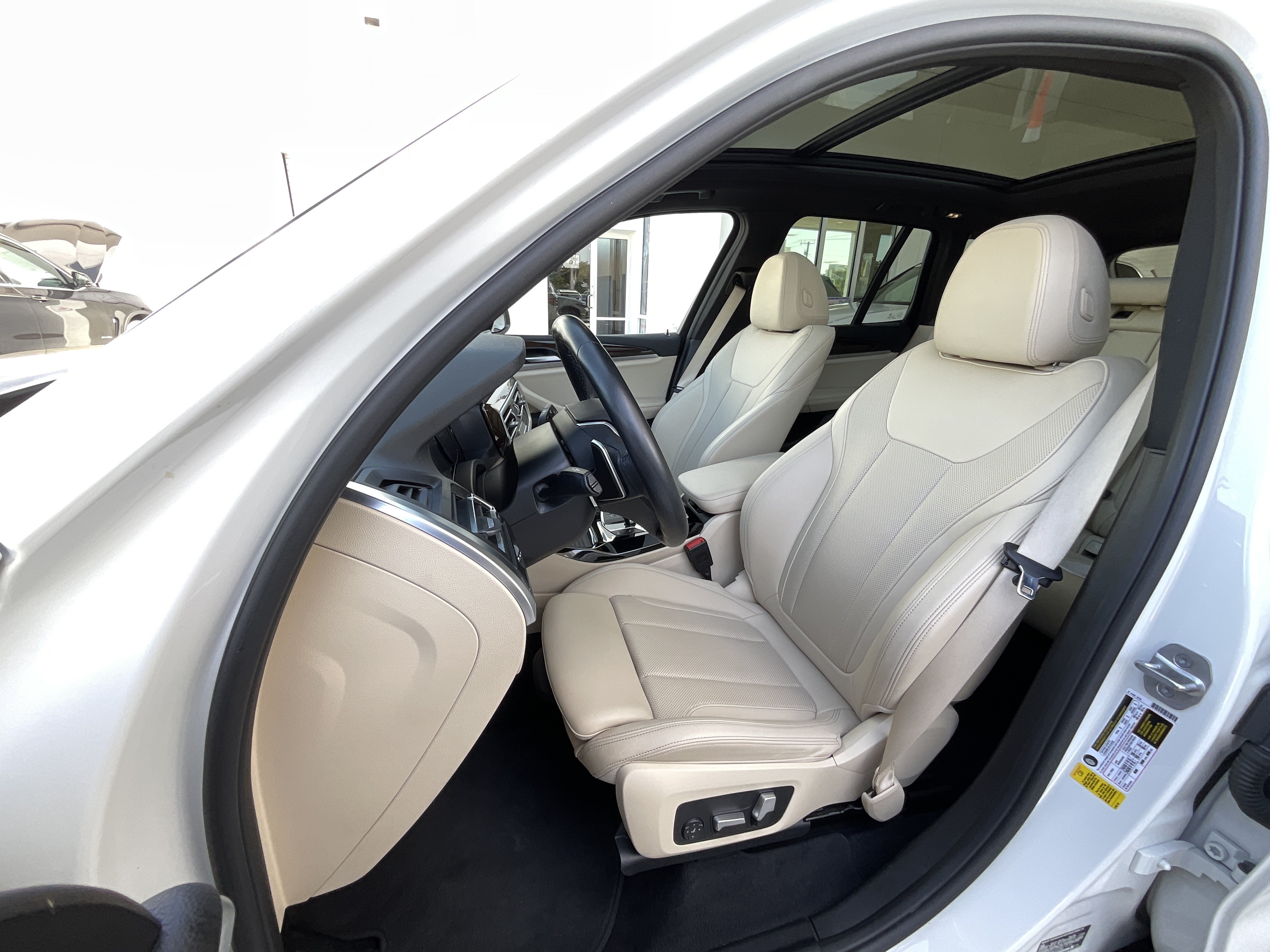 Used 2022 BMW X3 sDrive30i w/ Convenience Package w/ZPA RWD image 11