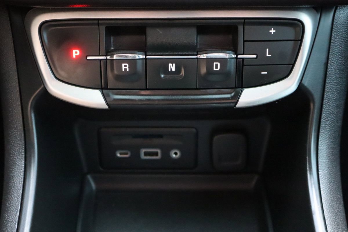 Used 2022 GMC Terrain SLT image 37