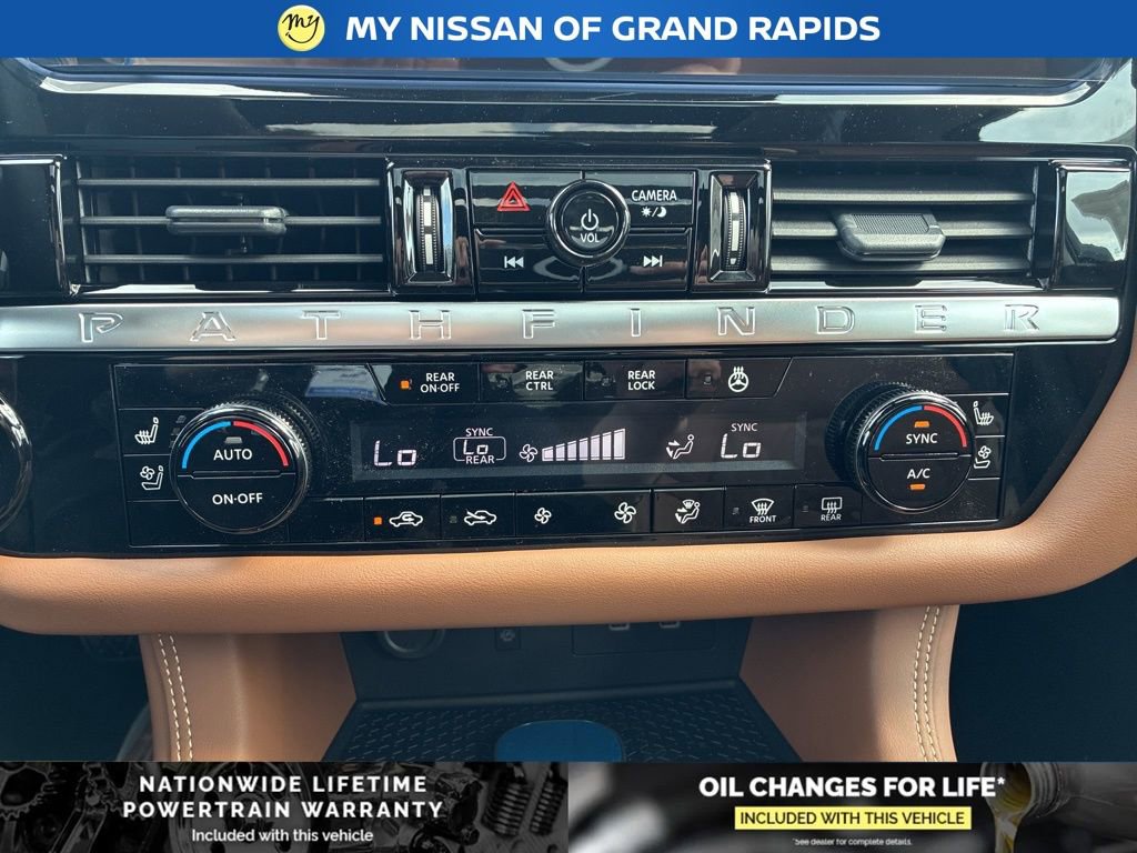 New 2026 Nissan Pathfinder Platinum image 18