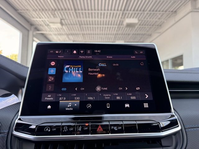 New 2026 Jeep Compass Limited image 17