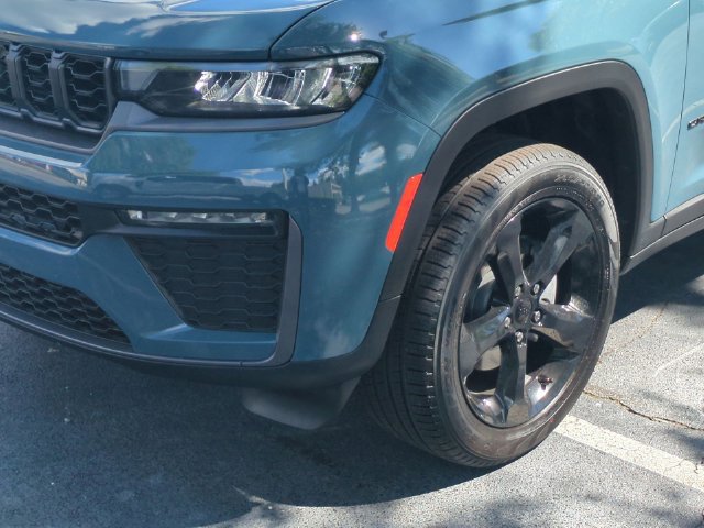New 2026 Jeep Grand Cherokee Limited w/ Limited Altitude Package RWD image 9