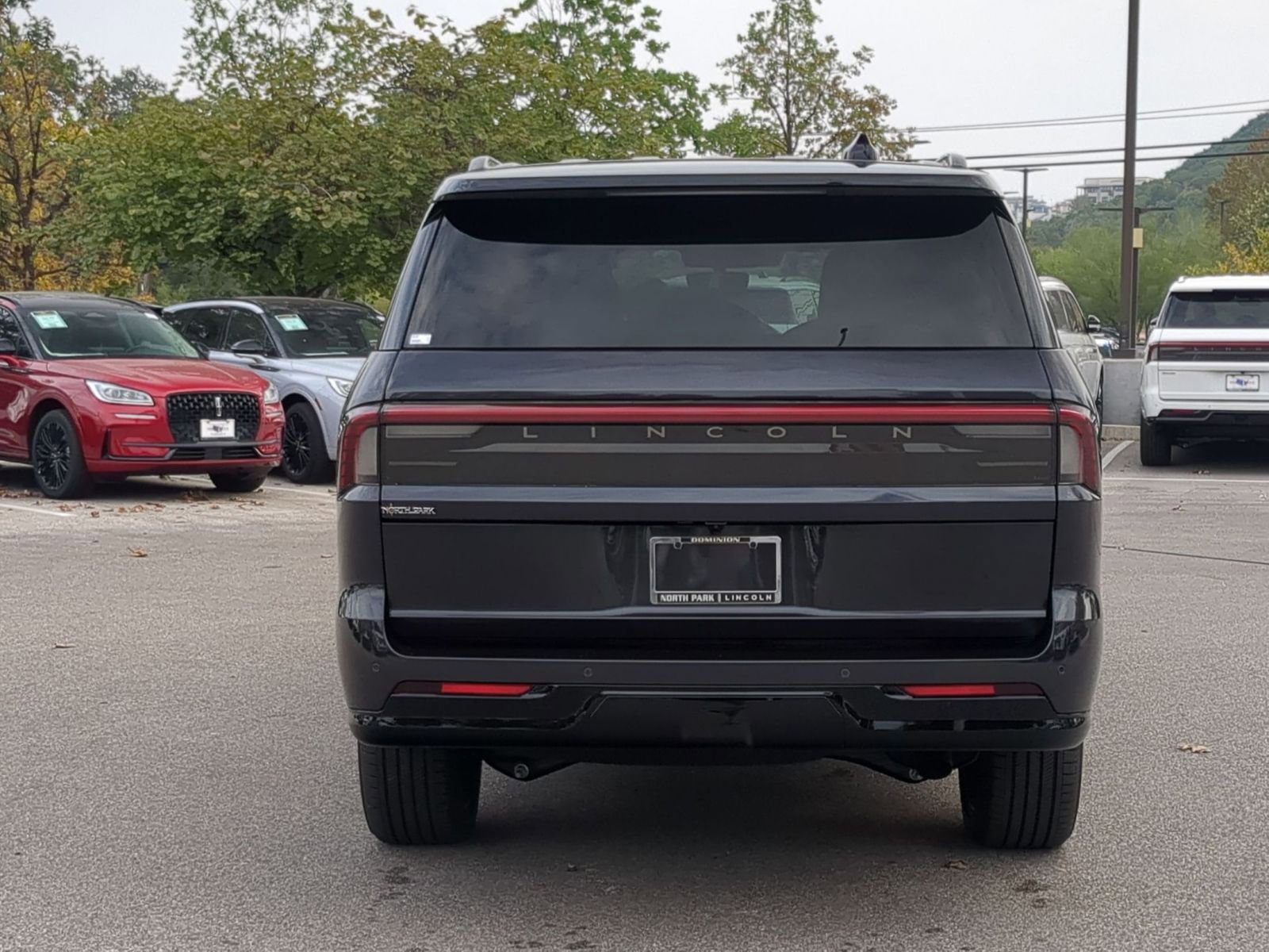 New 2025 Lincoln Navigator L Black Label image 4