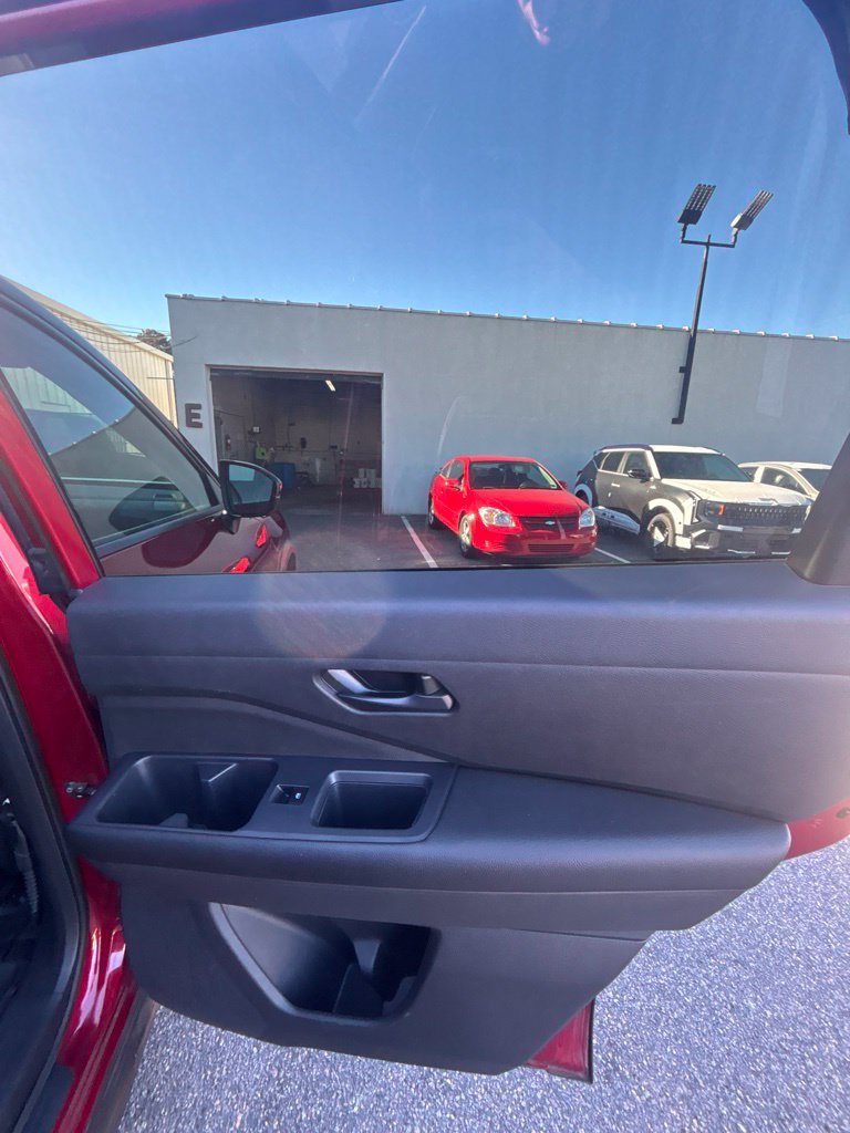 Used 2024 Nissan Pathfinder Rock Creek AWD/4WD image 21