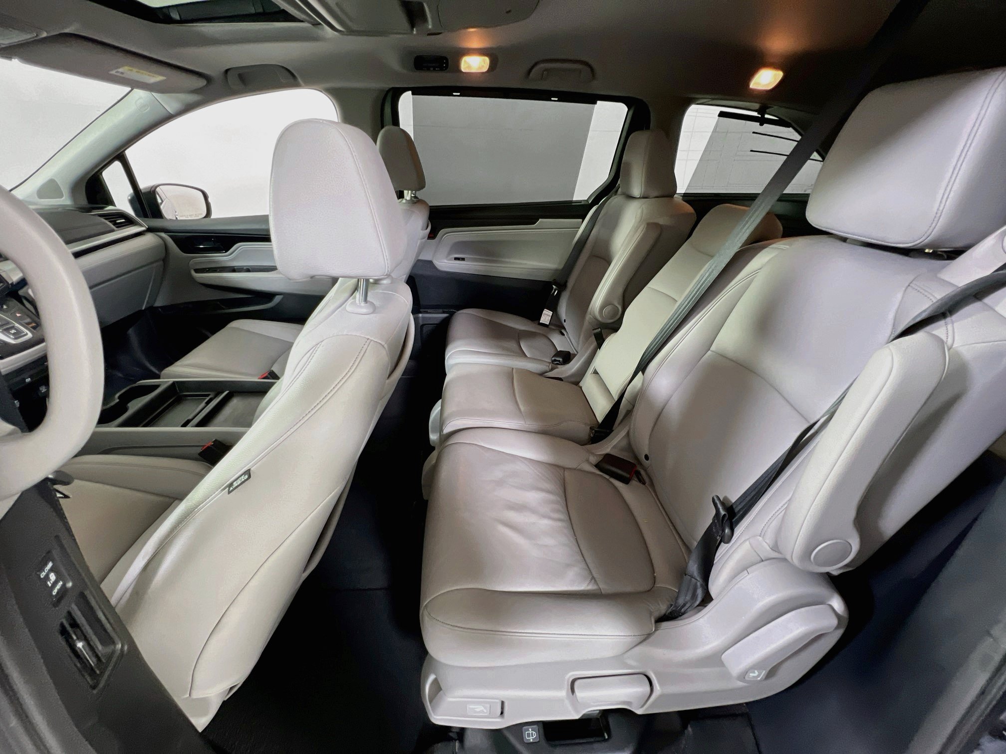 Used 2023 Honda Odyssey Touring image 25