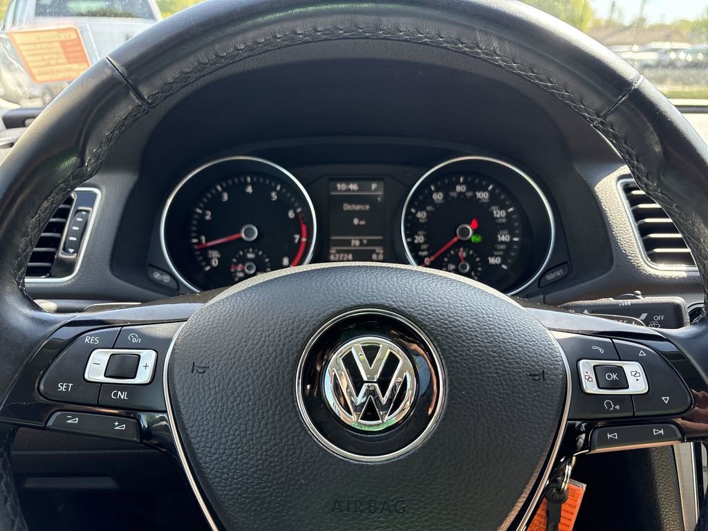 Used 2017 Volkswagen Passat 1.8T R-Line FWD image 12