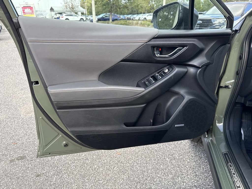 Used 2024 Subaru Crosstrek 2.5i Limited w/ Crosstrek Mirror Package image 18