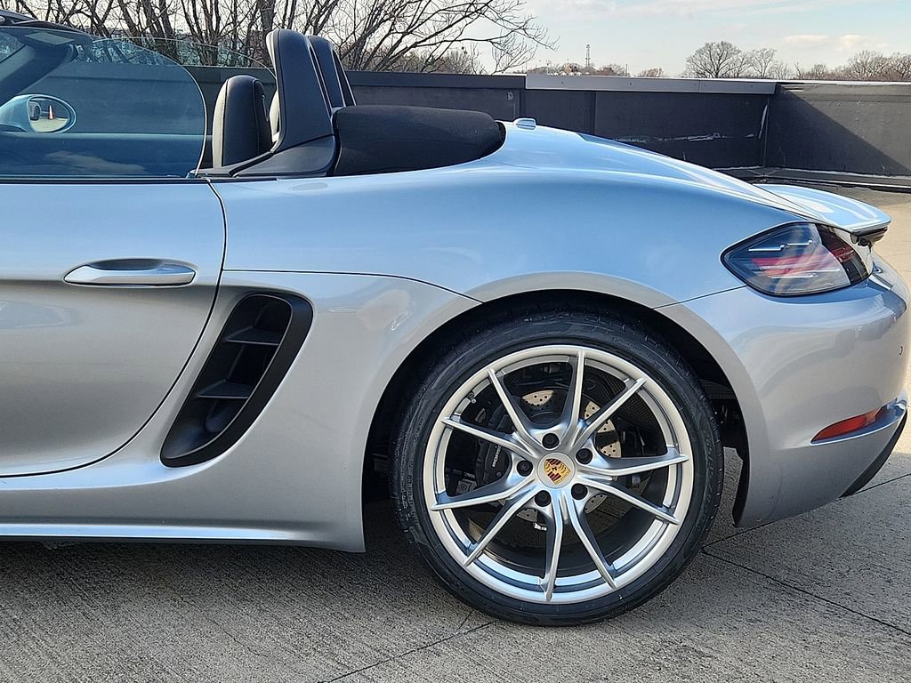 Certified 2021 Porsche 718 Boxster image 7