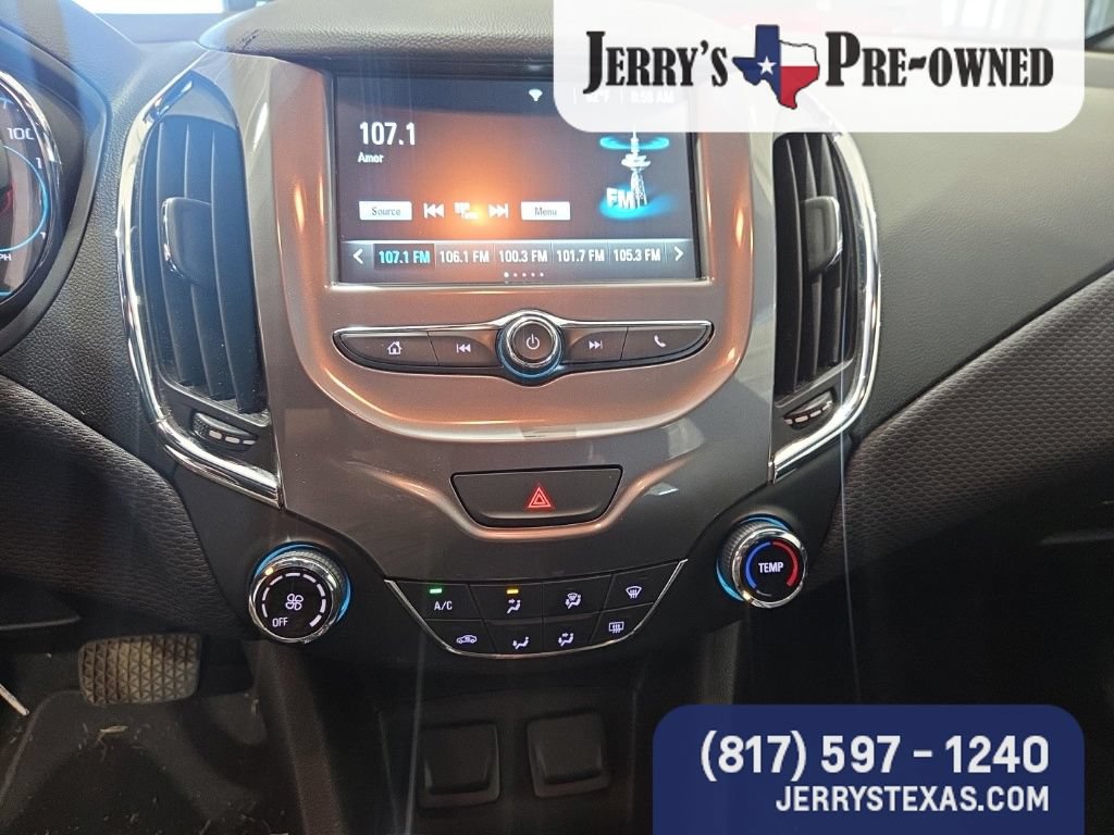 Used 2018 Chevrolet Cruze LT w/ Redline Edition FWD image 10