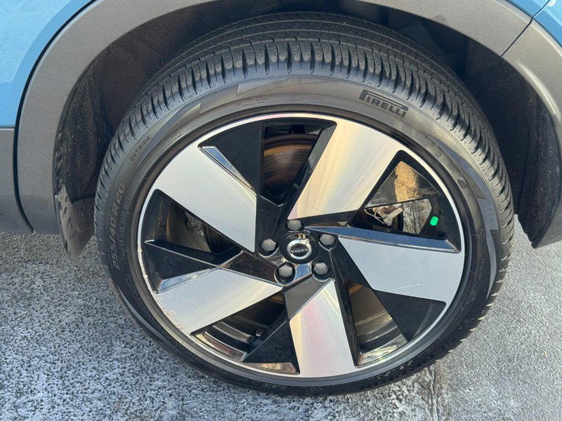 Used 2023 Volvo XC40 Recharge Ultimate w/ Protection Package Premier AWD/4WD image 8
