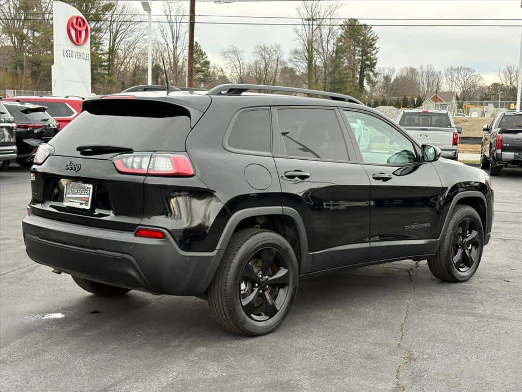 Used 2023 Jeep Cherokee Altitude Lux w/ Lux Elite Package AWD/4WD video 3