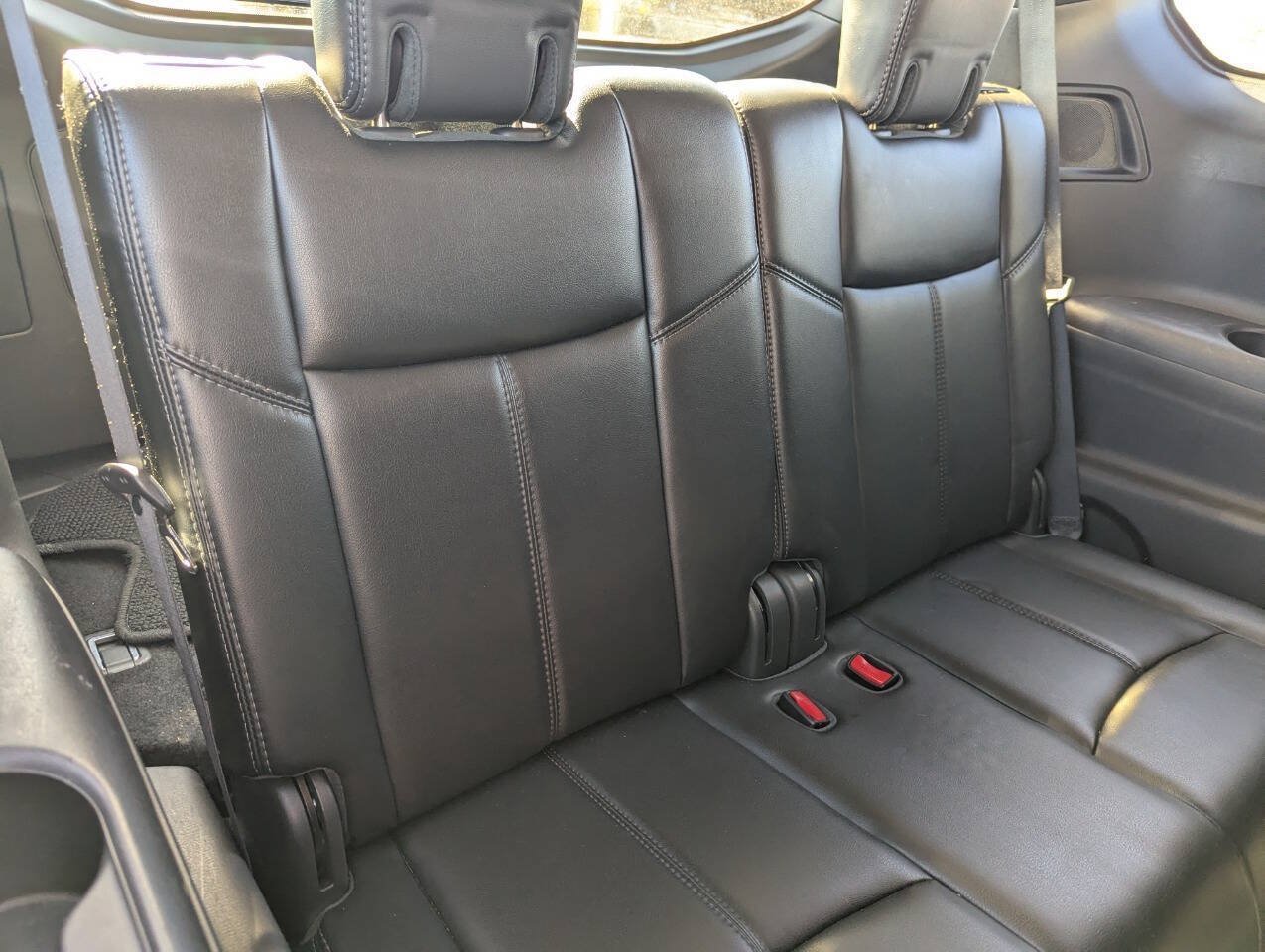 Used 2016 Nissan Pathfinder SL w/ SL Premium Package AWD/4WD image 15