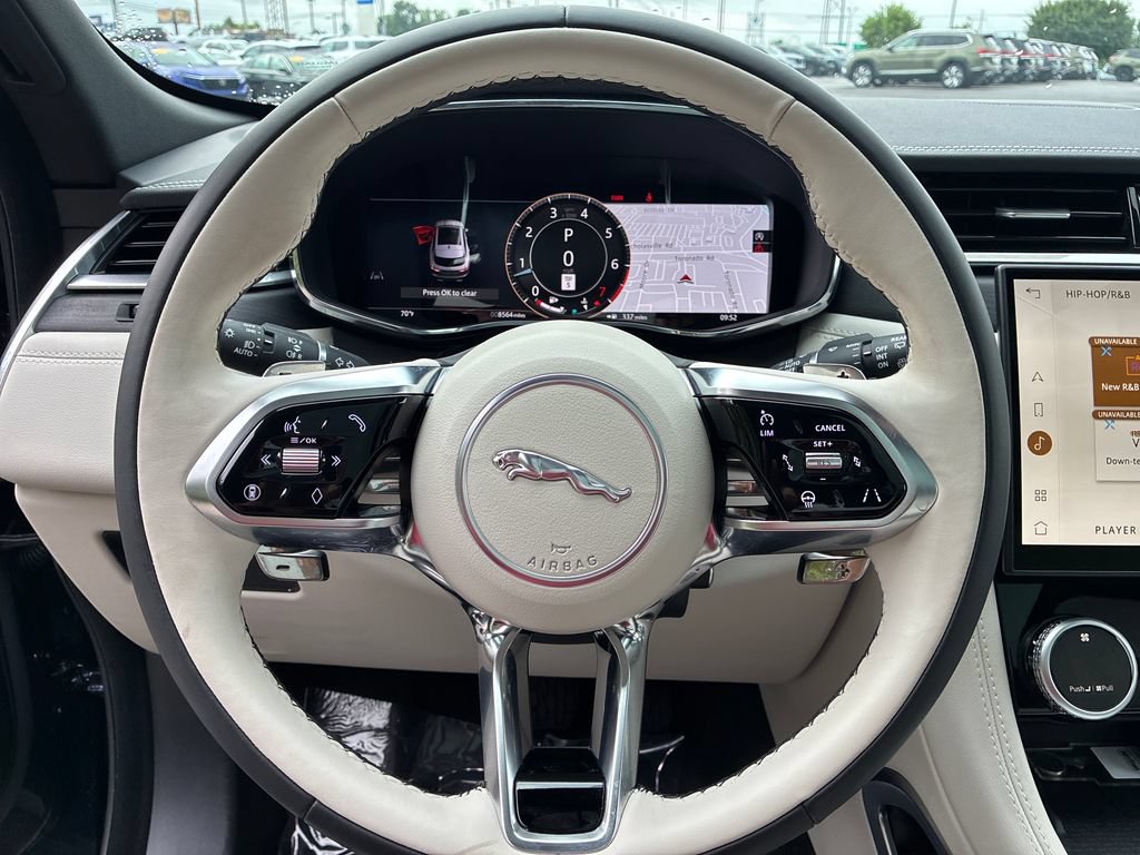 Used 2026 Jaguar F-PACE R-Dynamic S AWD/4WD image 12